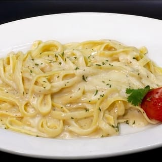 Fettuccine Alfredo