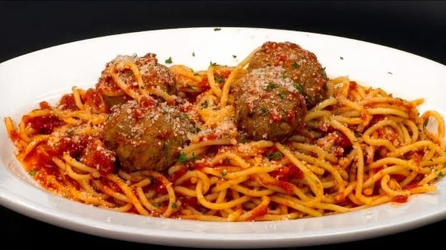 Spaghetti & Meatballs.