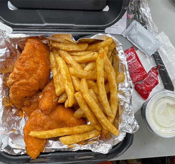 Chicken Fingers Americana.