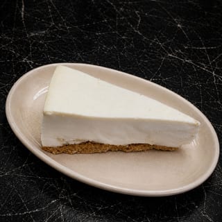 Crumbs & Cream Cheesecake