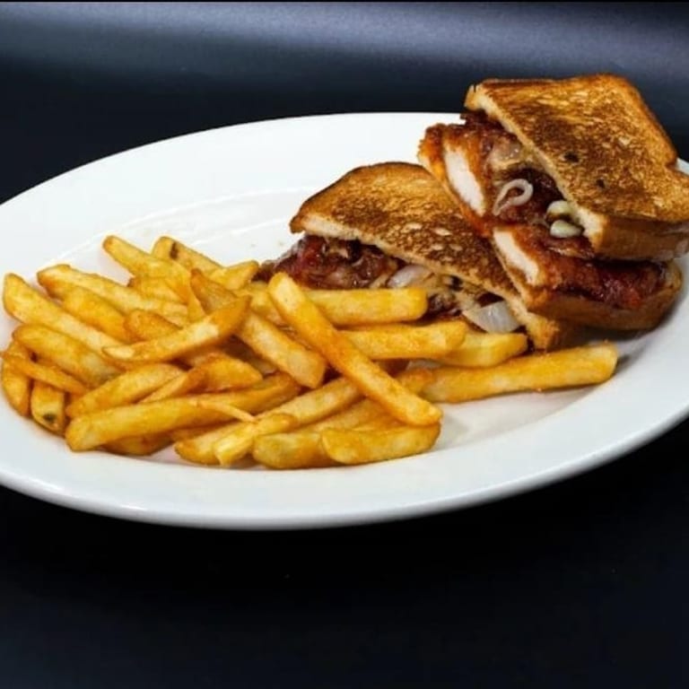 Delicious Chicken Sandwiches: Mexican, American, and More